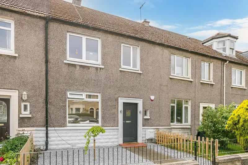 3 Bedroom Terraced House for Sale in Craigentinny Edinburgh