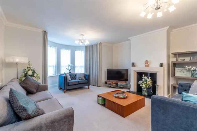 5 Bedroom Townhouse For Sale Near Amenities