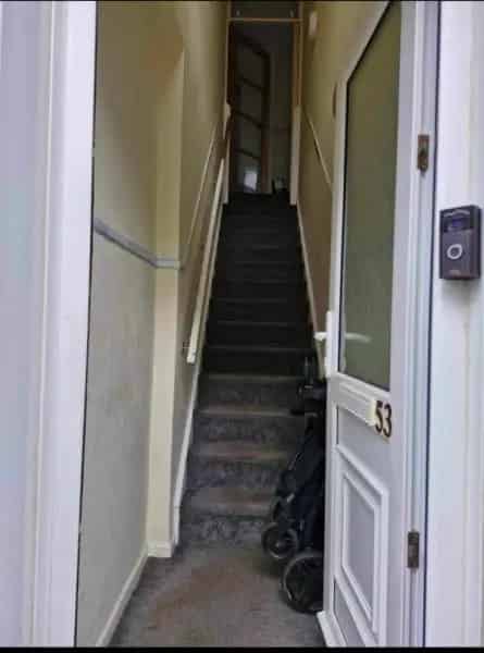 First Floor Maisonette Two Bedrooms Own Entrance Garden Garage Driveway
