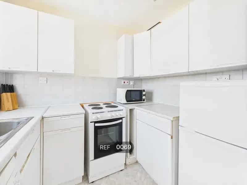 2 Bedroom Apartment to Rent
