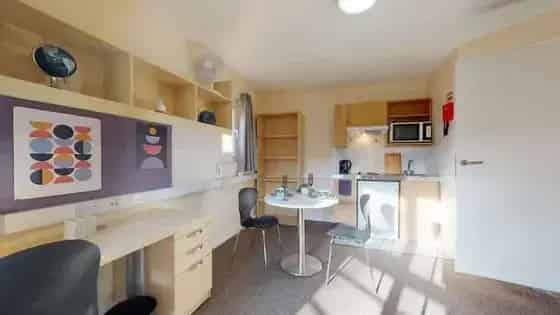London 1 Room Flat 40m² En-Suite