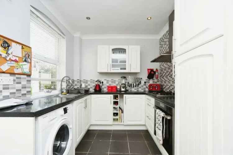 Three Bedroom End Terrace House Stratton Swindon