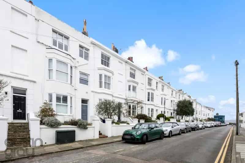 1 Bedroom Flat for Sale