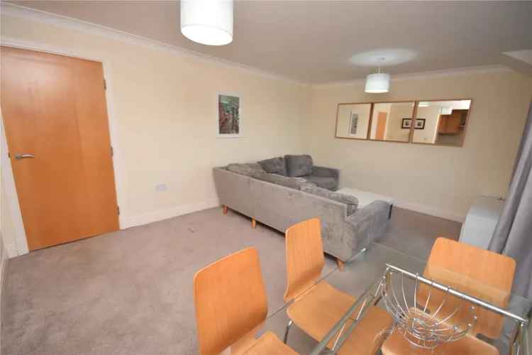 Apartment For Rent in Leeds, England