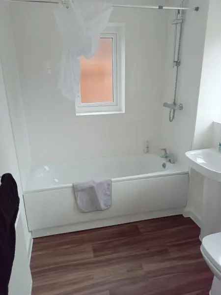 Flat For Rent in Braintree, England