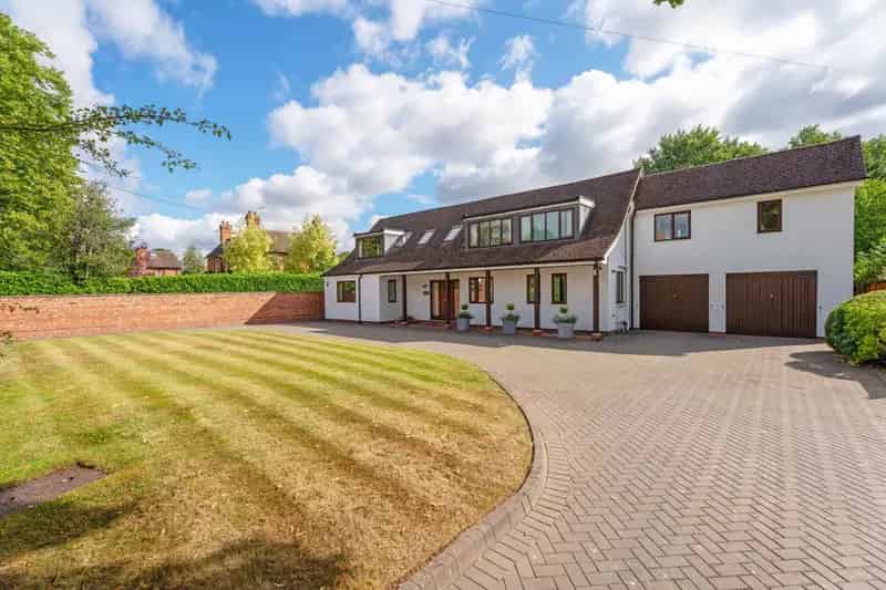 6 Bedroom Detached House Hathaway Lane Stratford upon Avon
