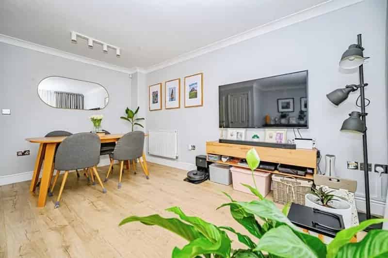 3 Bedroom House in Old Town Hemel Hempstead
