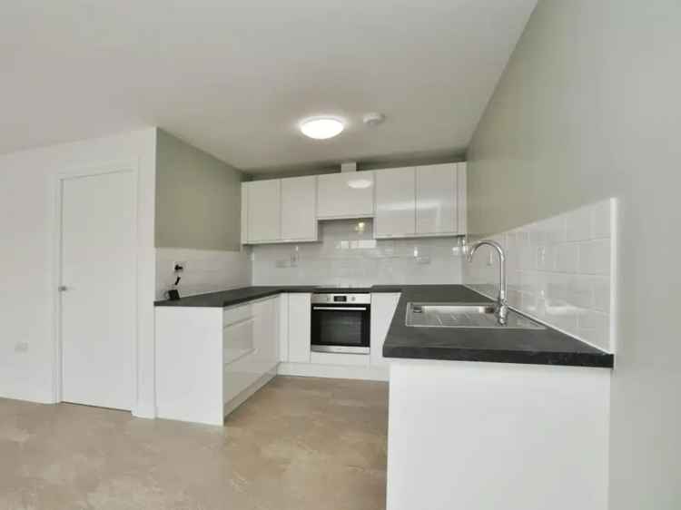 One Bedroom Flat Hitchin Town Centre Open Plan Living Available Now