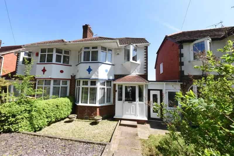 3 Bedroom Semi Detached House For Sale