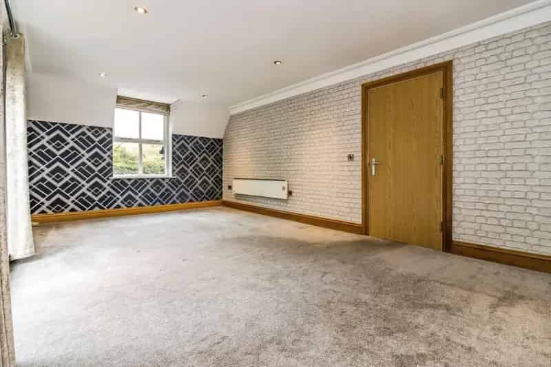 2 bedroom Flat
 To Let