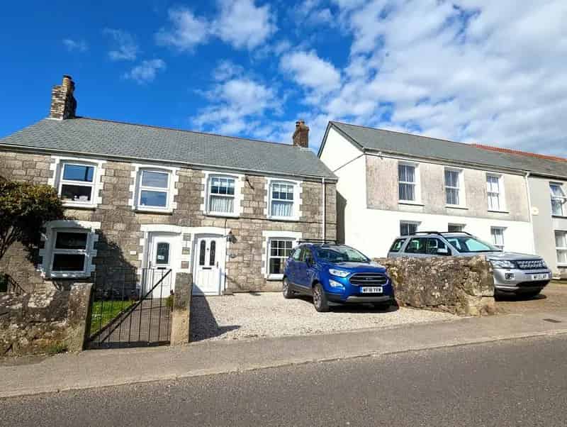 2 Bedroom Semi-Detached House to Rent