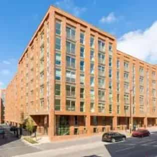2 Bedroom 204m² Flat in Birmingham Zero Deposit Option