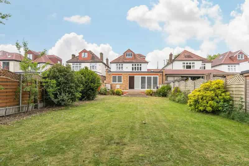 Detached House for sale with 5 bedrooms, Popes Lane, London