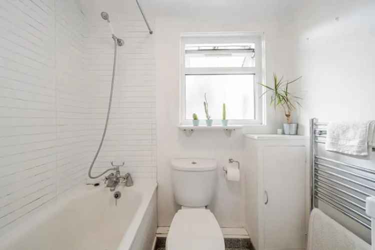 One Bedroom Period Conversion Flat Crofton Park Chain Free Share of Freehold