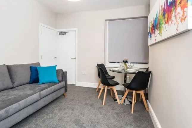 Student House to Rent Near North Street Bristol