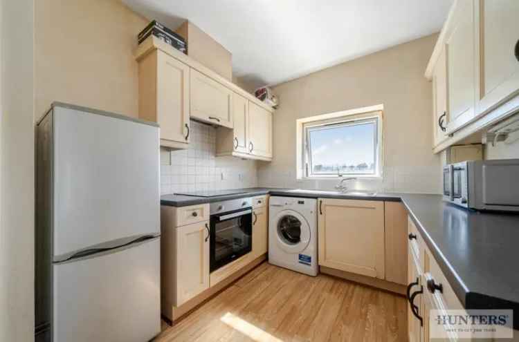 2 bedroom Flat
 For Sale 
Total Size: 699 SQ FT
