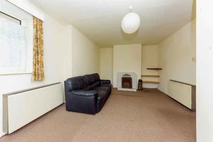 Bungalow For Modernisation Three Bedrooms South Facing Garden