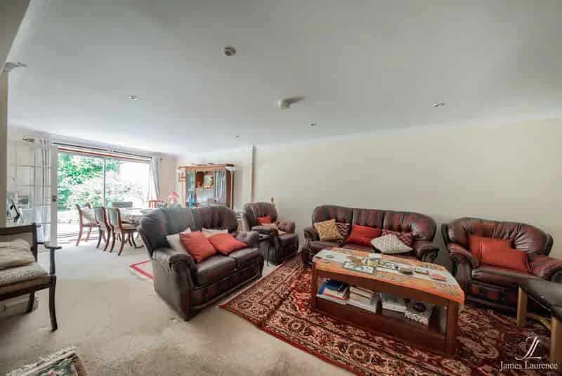 3 Bedroom Detached House for Sale Calthorpe Estate