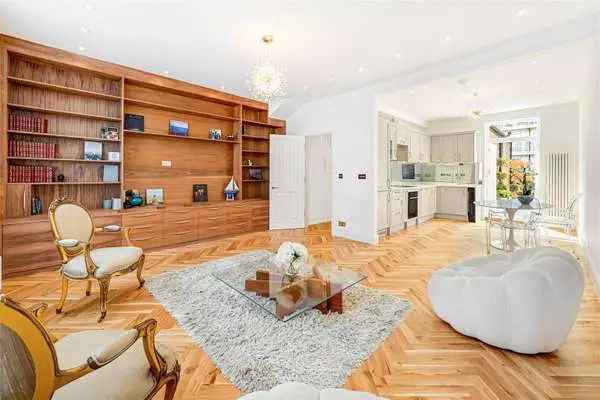 Strutton Ground, Westminster, London, SW1P 2HR | Property for sale | Savills