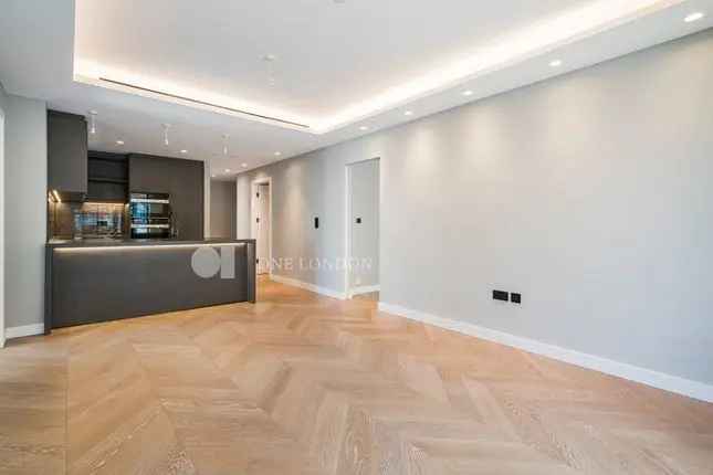 Flat to rent in Cleveland Street, Fitzrovia, London W1T