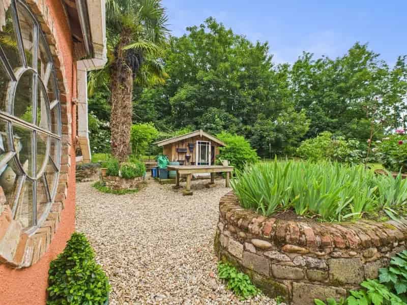4 Bed Detached Cottage with 5.4 Acres in East Devon