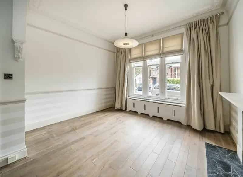 Two Double Bedroom Period Conversion with Private Garden and Parking