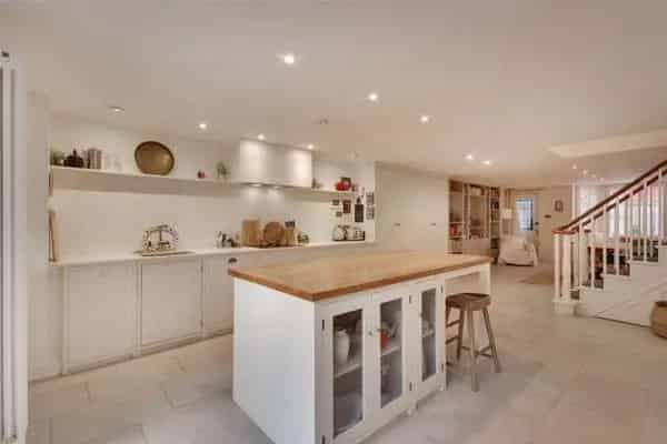 Elegant Period Townhouse Tunbridge Wells 4 Bedrooms Courtyard Garden