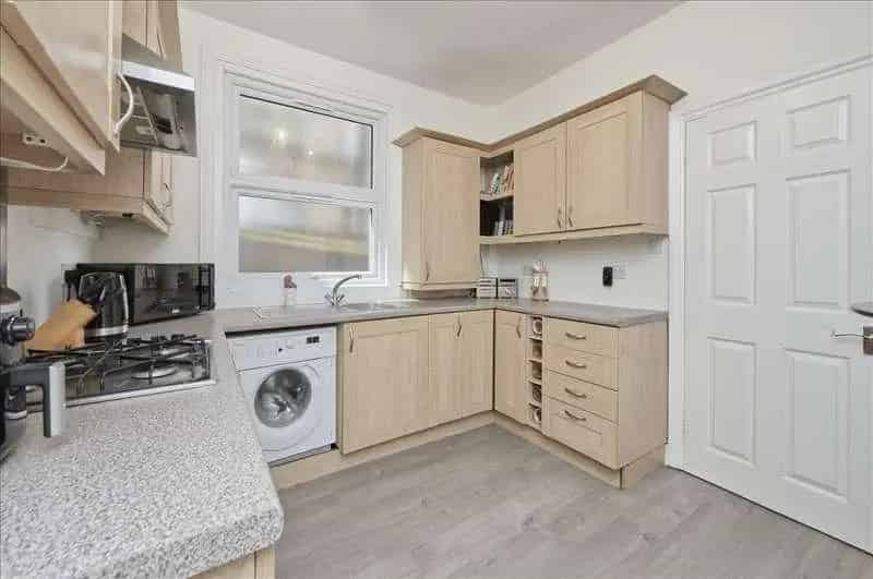 2 Bed Edwardian Maisonette for Sale