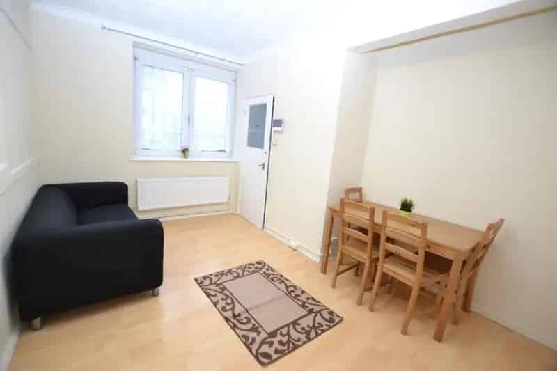 3 Bedroom Flat to Rent in Shadwell East London