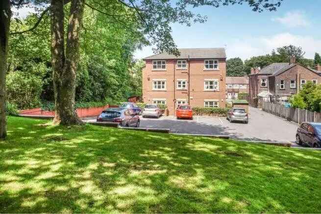 2 Bedroom Flat for Sale in Hyde Greater Manchester