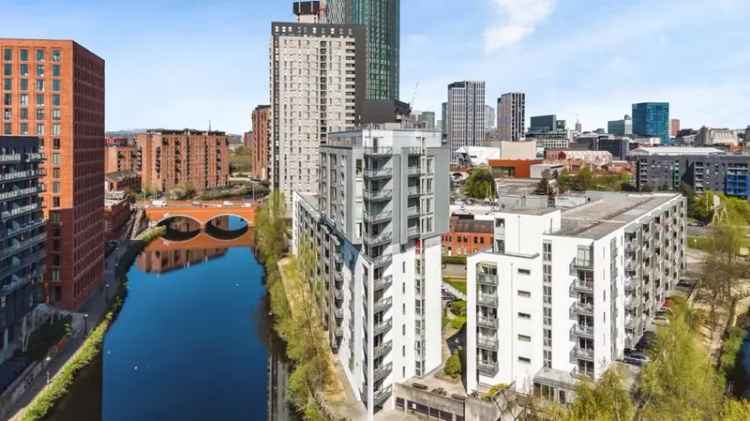 2 Bedroom Flat for Sale Manchester M3 - Secure Parking EWS1 A1