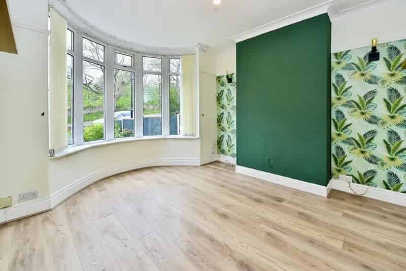 3 Bedroom Semi Detached House for Sale Sheffield S5