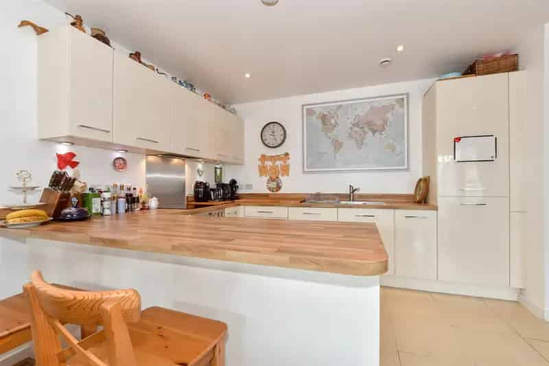 3 Bedroom Apartment for Sale