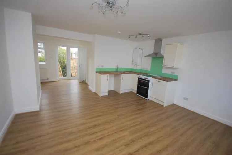2 Bedroom Flat Off Wells Road