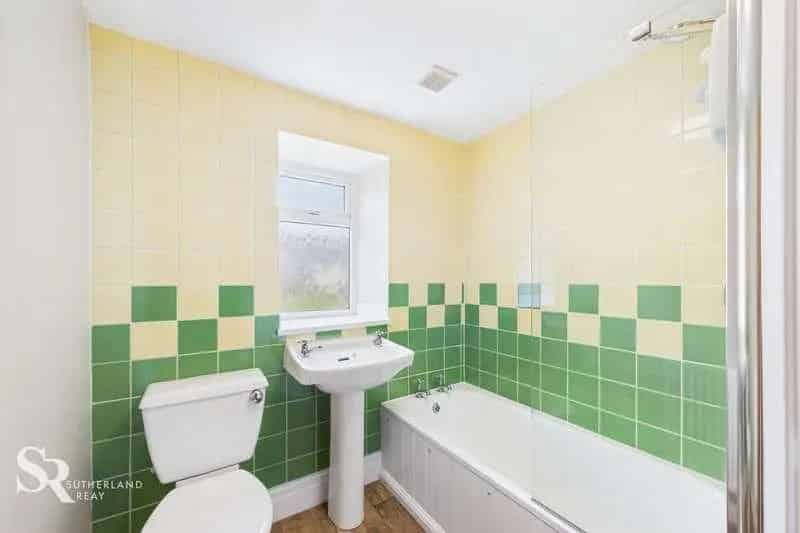 2 Bed House for Sale Near Furness Vale Station