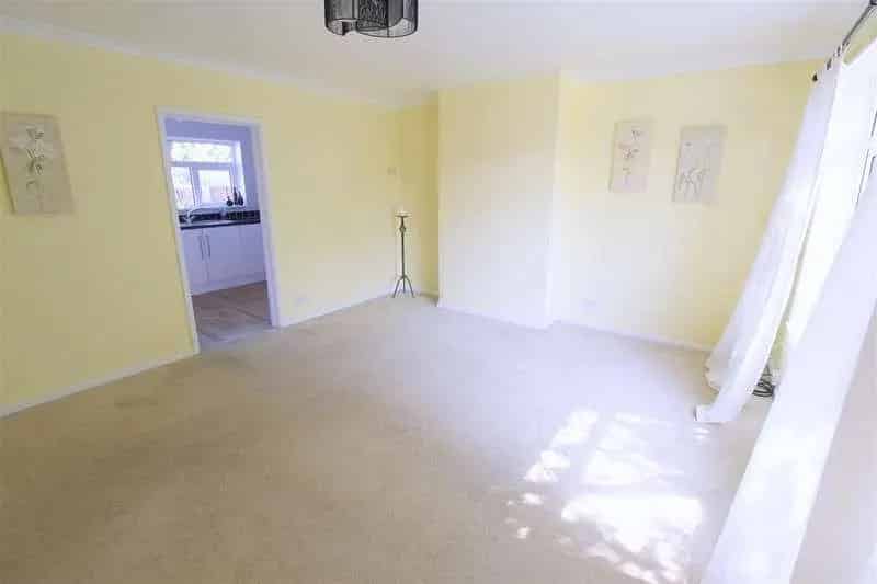 3 Bed House for Sale Near College