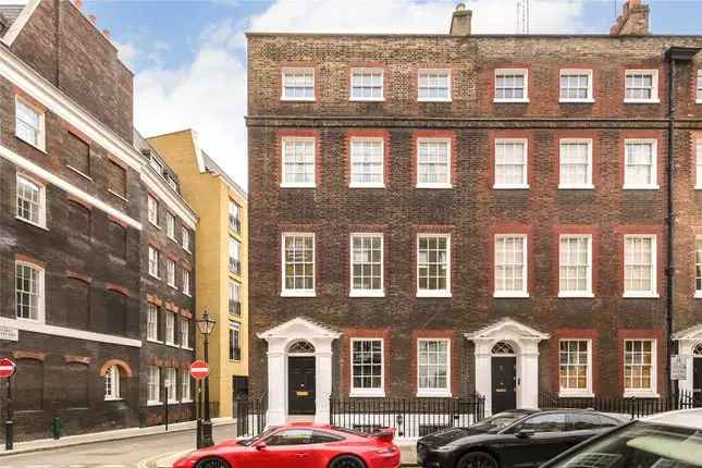 End terrace house to rent in Queen Anne's Gate, St. James's Park, London SW1H