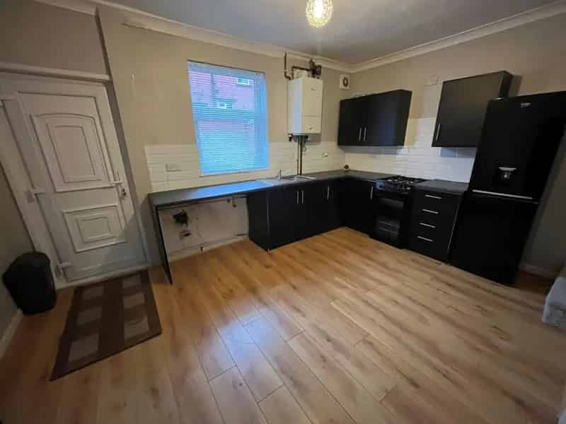 2 bedroom House
 To Rent