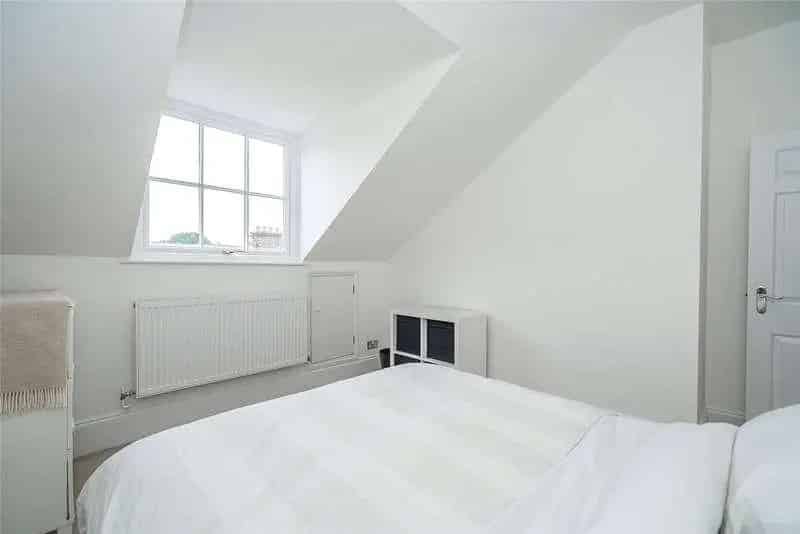3 bed flat for sale