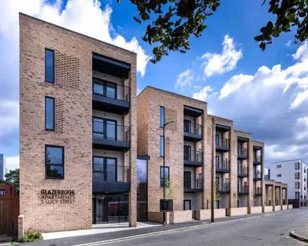 New Build Apartments with Private Parking and Lift
