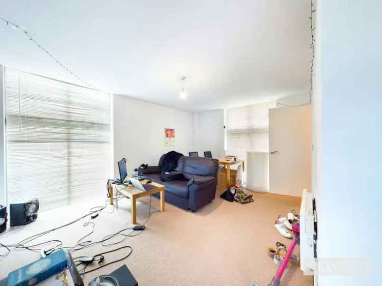 Flat For Rent in Birmingham, England