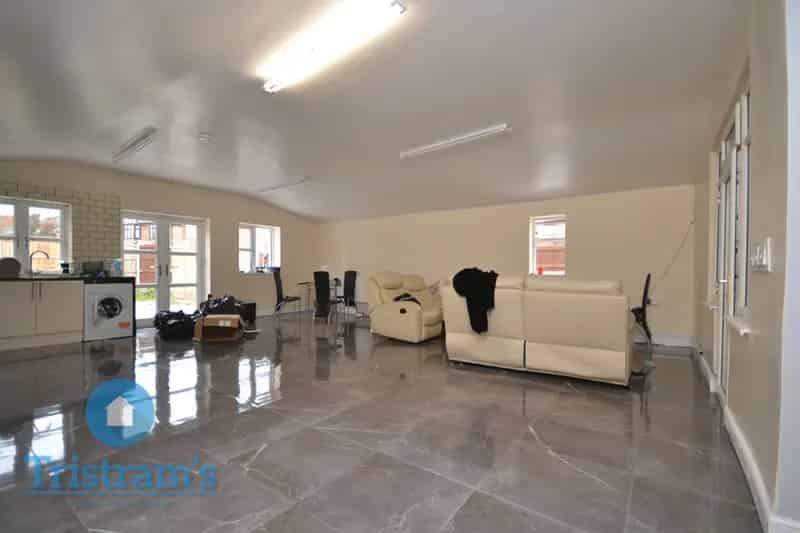 4 Bedroom Detached House Near Jubilee Campus