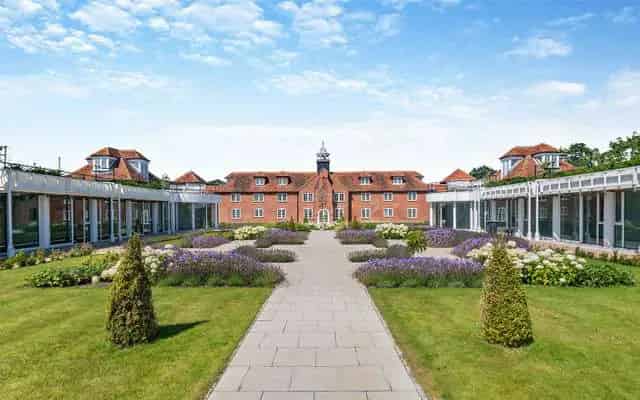 The Sandars Retirement Apartments: Exquisite Living in Surrey