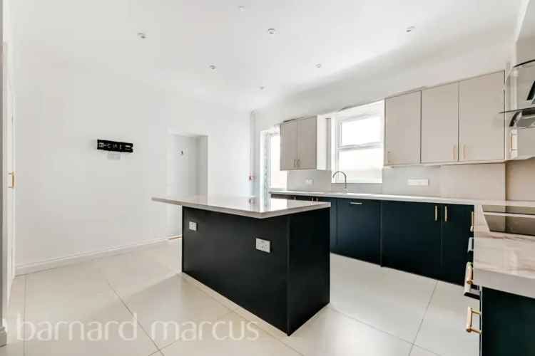 Newly Renovated First Floor Flat Near Kingston Town Centre