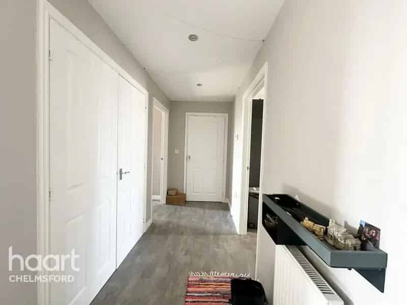 2 Bedroom Apartment for Sale - No Sale No Fee