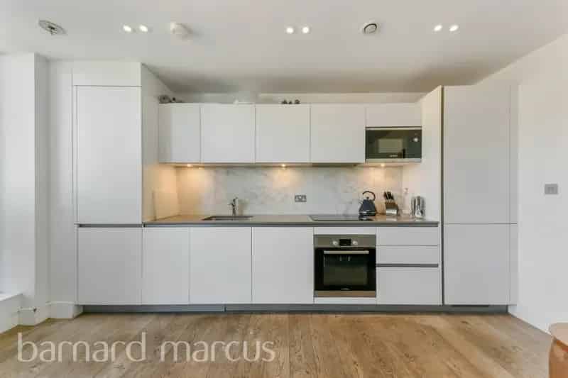 Flat For Rent , Portsmouth, England