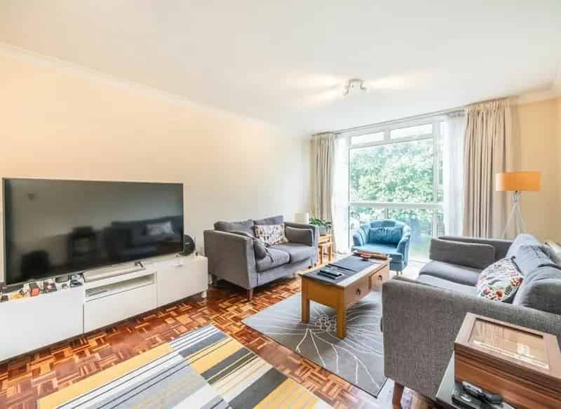 Spacious 2-Bed Apartment near Putney - 880 Sqft
