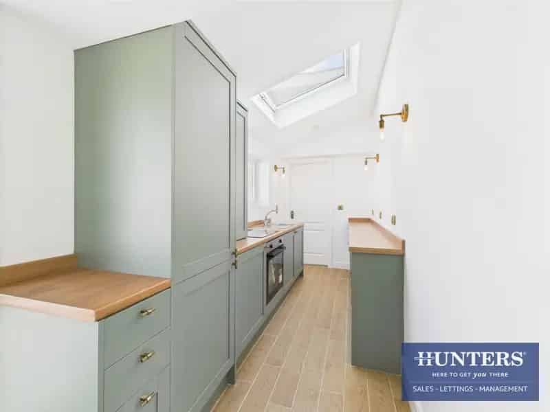2 bedroom House
 For Sale 
Total Size: 625 SQ FT