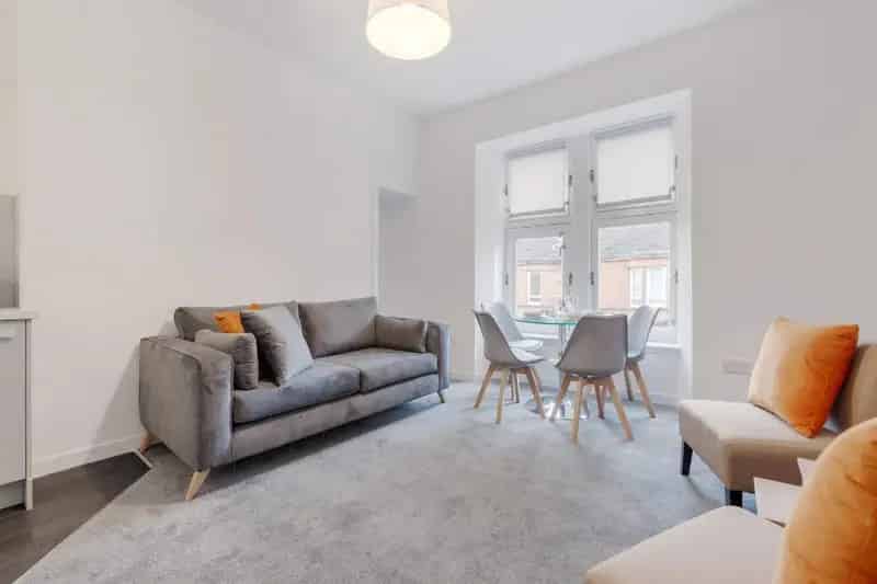 2 Bedroom Flat to Rent
