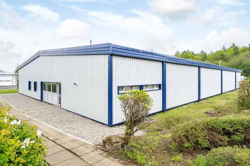 Industrial Unit with Warehouse and Office Space